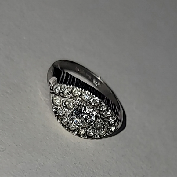 Sterling silver  size 5 ring - Picture 1 of 4
